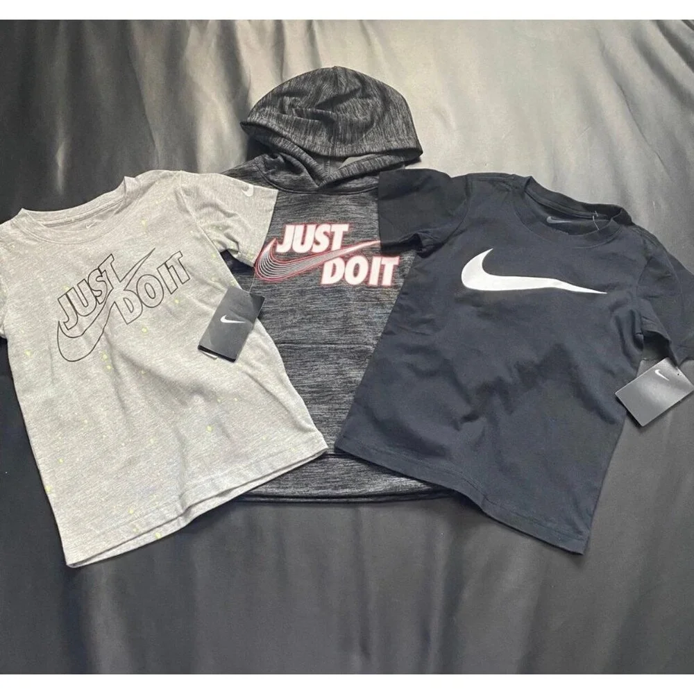 NWT Nike Hoodie & Tee Bundle Boys Size 6